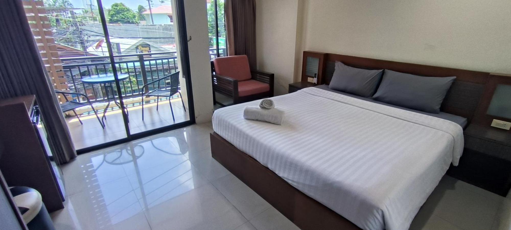 Kanpai Hotel Patong Zewnętrze zdjęcie